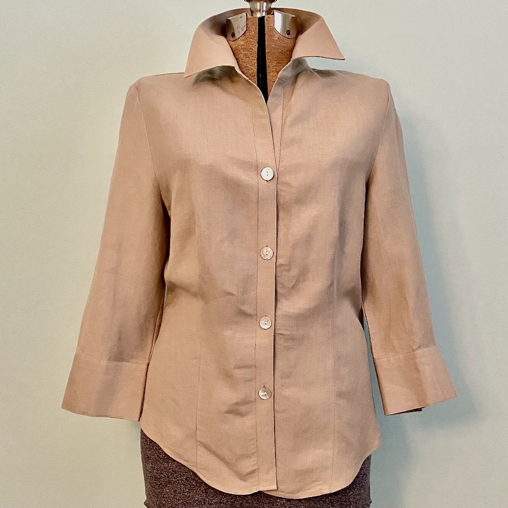 East 5th  Women's Casual Button Down Shirt Linen Rayon Blend Tan EUC